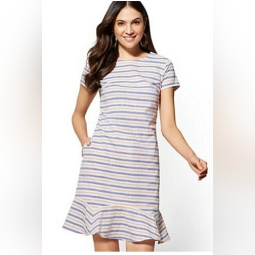 💚 New York & Company Striped Summer Dress